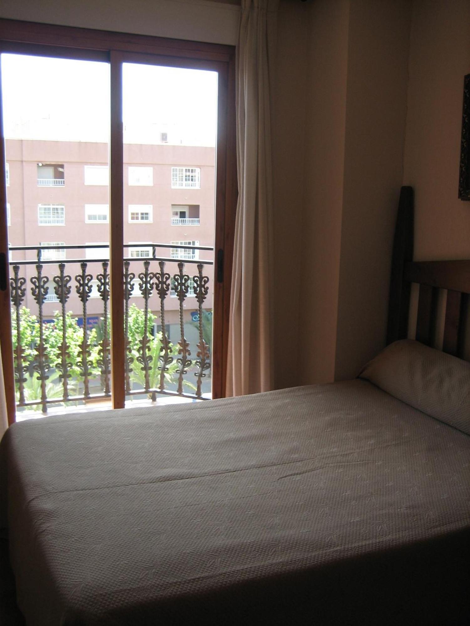 Hotel Dona Isabel Torrellano Bagian luar foto