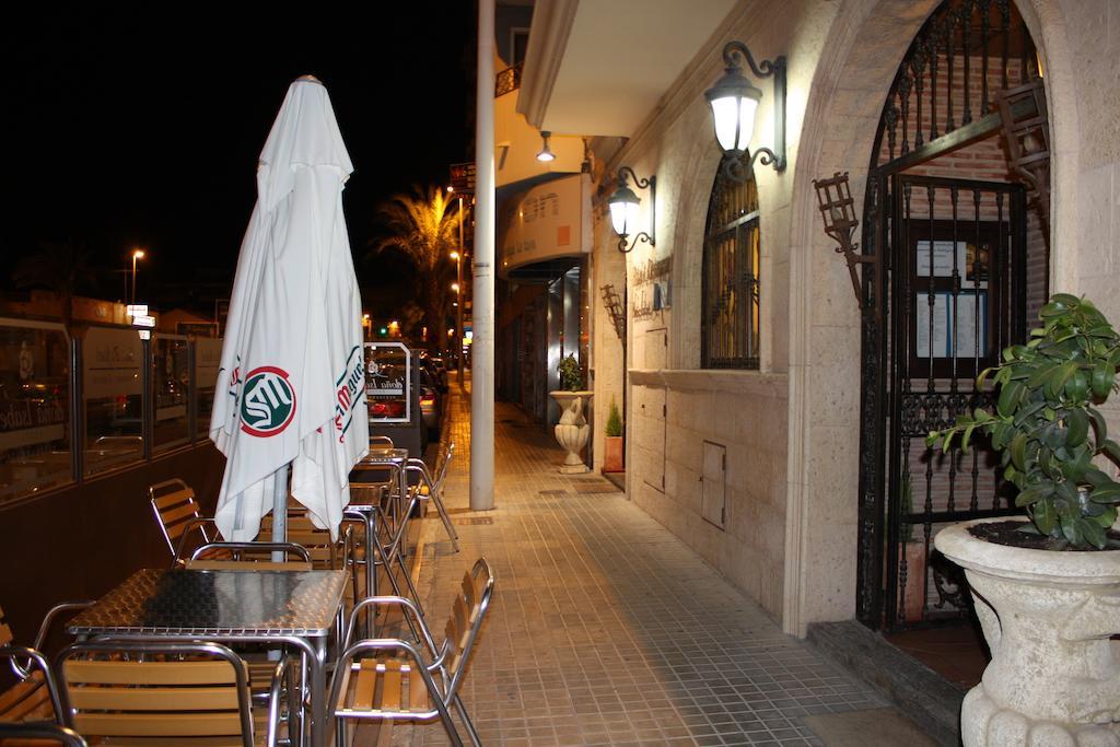 Hotel Dona Isabel Torrellano Bagian luar foto