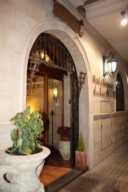 Hotel Dona Isabel Torrellano Bagian luar foto