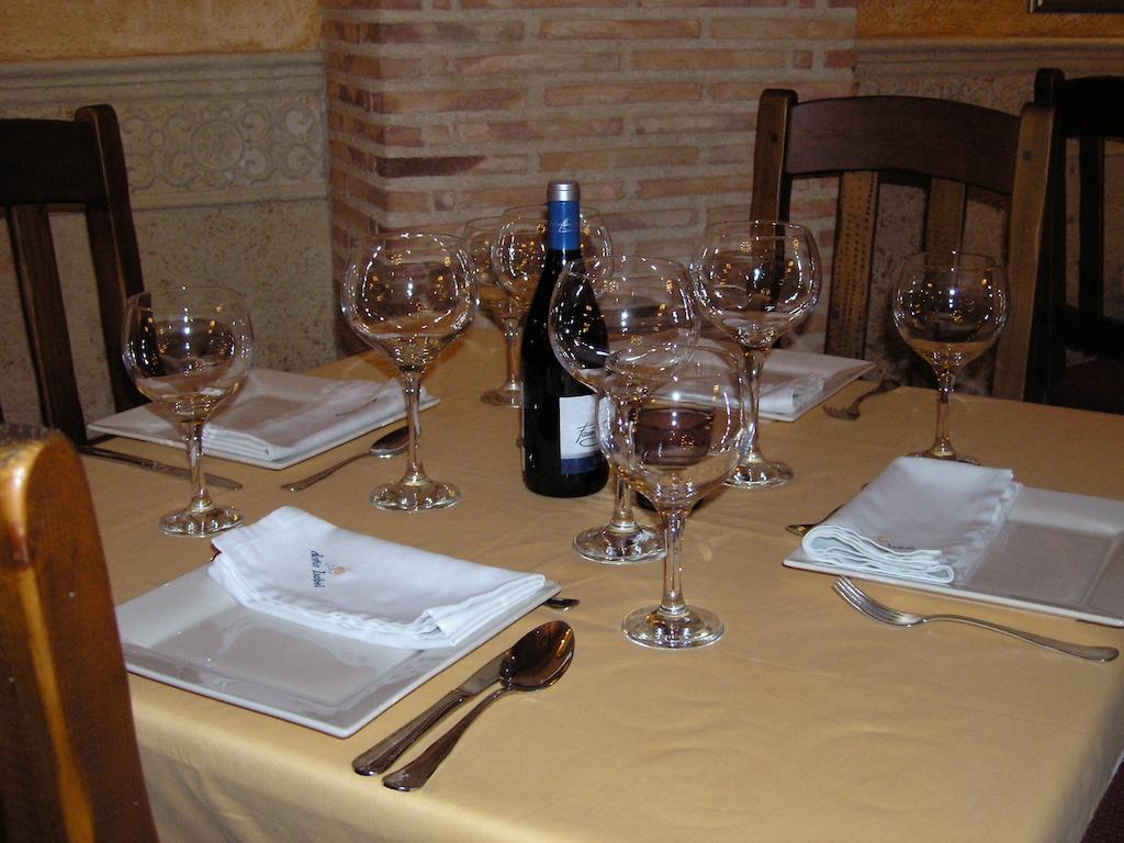 Hotel Dona Isabel Torrellano Bagian luar foto
