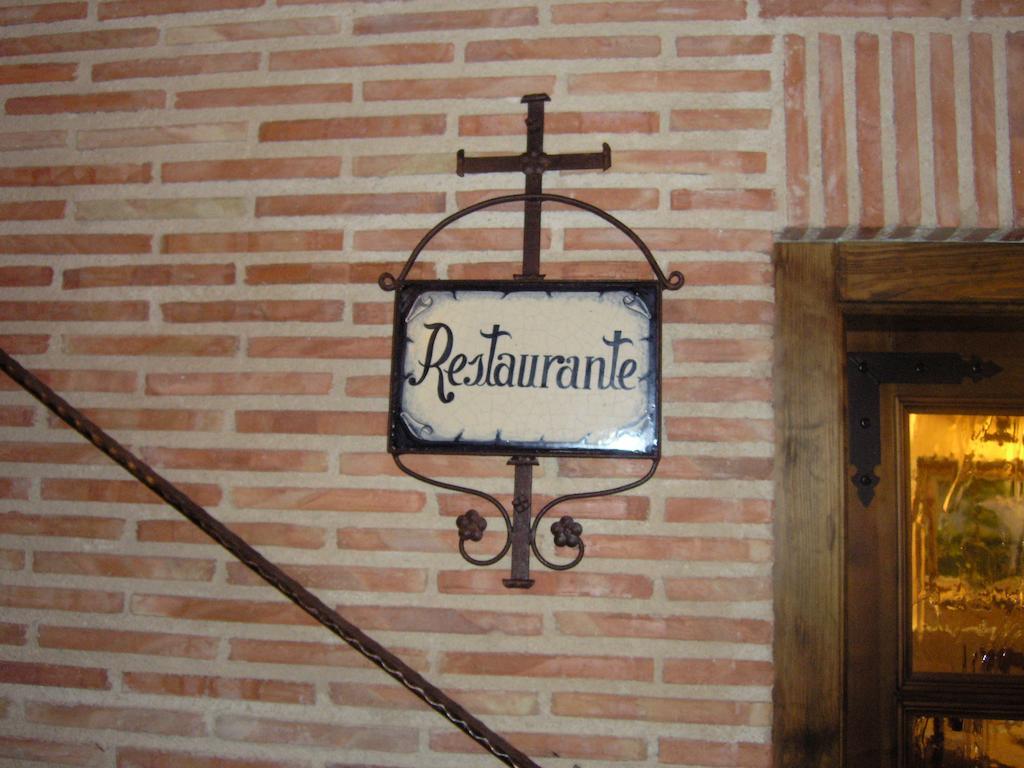 Hotel Dona Isabel Torrellano Bagian luar foto