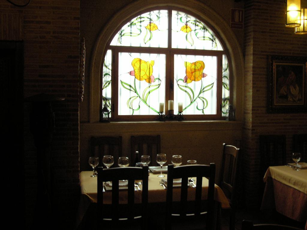Hotel Dona Isabel Torrellano Bagian luar foto