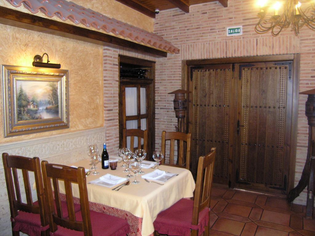 Hotel Dona Isabel Torrellano Bagian luar foto